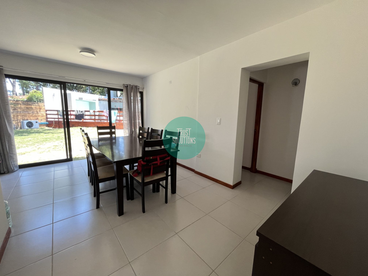 Casa ID.755 - Venta Casa Cantegril Punta a estrenar 4D Piscina climatizada 