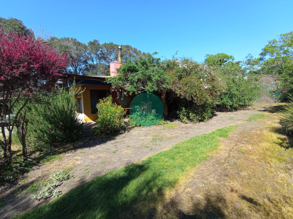 Casa ID.1858 - Venta Casa de campo en Colonia a pasos de la plaza de toro
