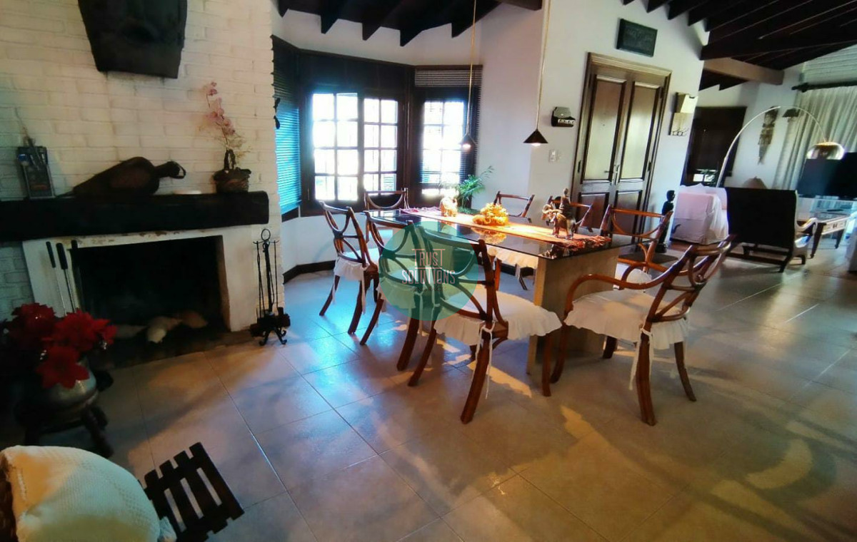 Casa ID.491 - Venta y Alquiler de Temporada Casa 4D y dep de serv Mansa Punta con Piscina a mts del mar