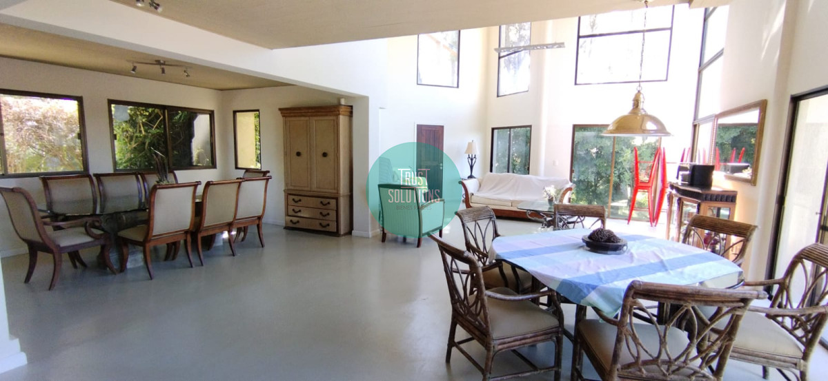 Casa ID.1205 - Alquiler Anual y de Temporada Casa 5D Brava Punta con Piscina 