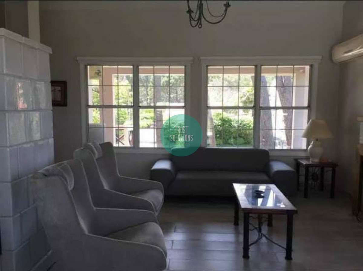 Casa ID.525 - Alquiler Anual Casa 4D y dep de huéspedes Mansa Punta prox a la playa 