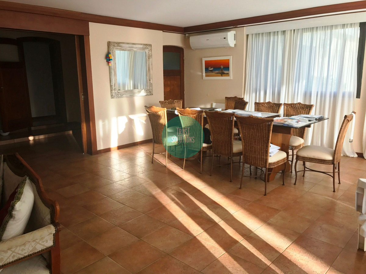 Casa ID.400 - Venta Alquiler Anual y de Temporada Casa 5D Mansa Punta gran Parque y Piscina 