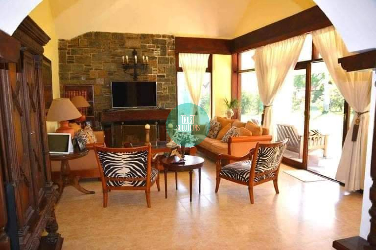 Casa ID.343 - Alquiler temporada Casa 5D Mansa Punta con Piscina a mts del mar 