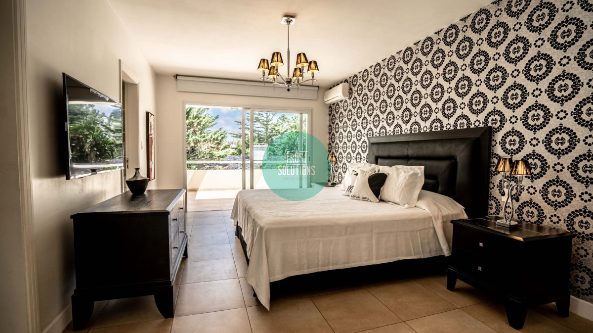 Casa ID.469 - Venta y Alquiler Anual  Casa 4D y dep de serv Barrio Privado Mansa con Piscina climatizada 