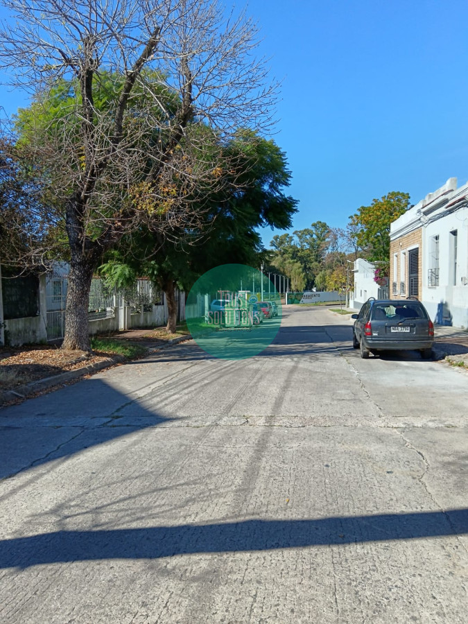 Casa ID.1626 - Venta Casa Hermosa 4 Dormitorios con amplio terreno 