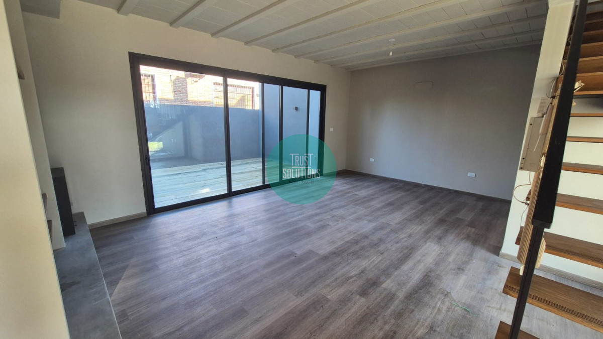 Casa ID.1613 - HERMOSO PH A ESTRENAR EN VENTA EN ZONA DE COLEGIOS DE CARRASCO NORTE