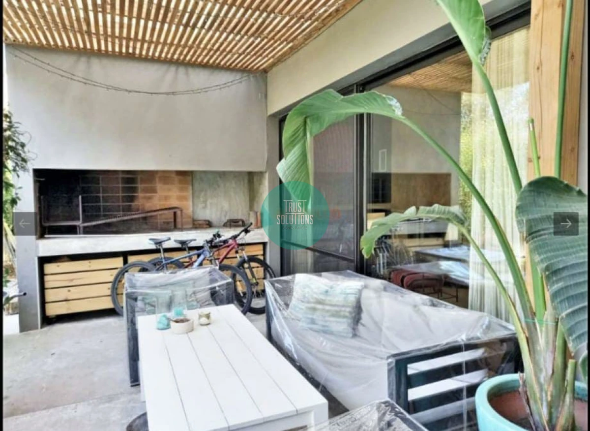 Casa ID.607 - Venta Casa 3D y dep serv Barrio privado Lugano con Piscina  