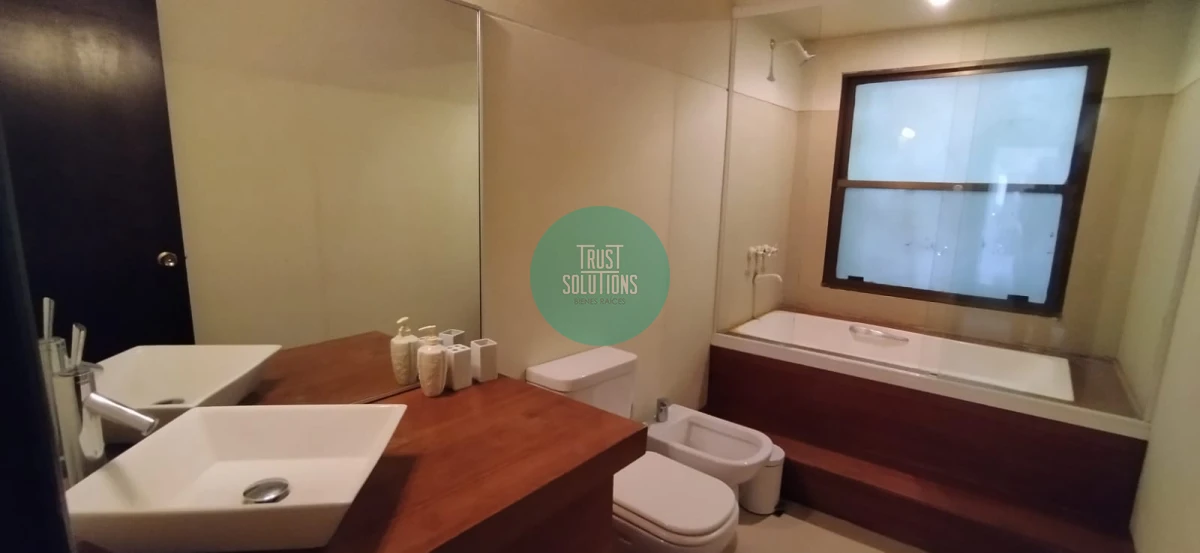 Casa ID.1205 - Alquiler Anual y de Temporada Casa 5D Brava Punta con Piscina 