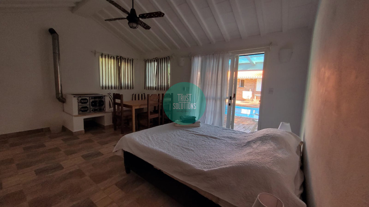 Casa ID.1106 - Alquiler Anual Casa 5D Rincón del indio Punta con Piscina 