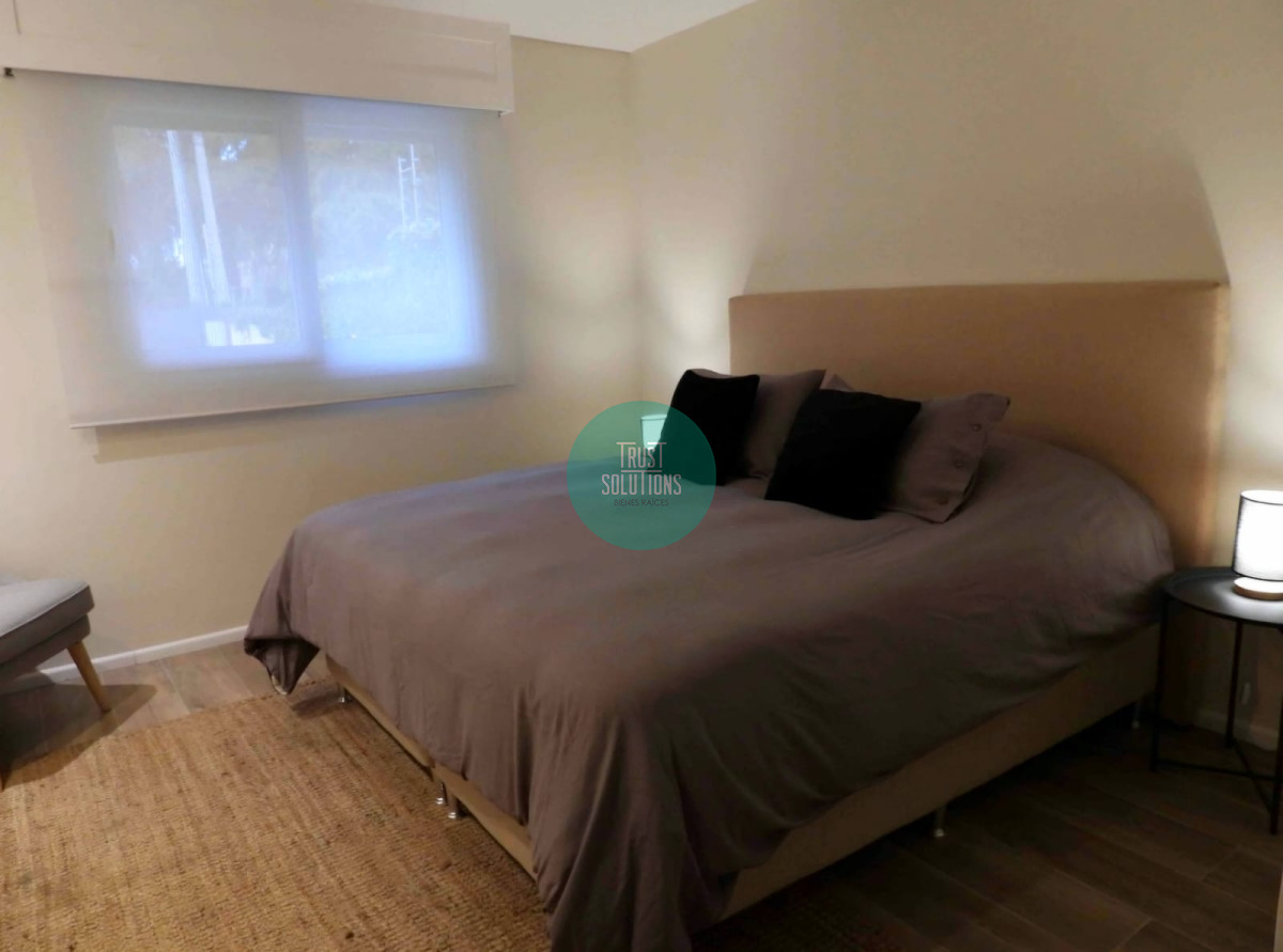 Casa ID.1430 - ALQUILER DE ESTUPENDA CASA CLÁSICA AMOBLADA EN LA MEJOR ZONA DE CARRASCO SUR