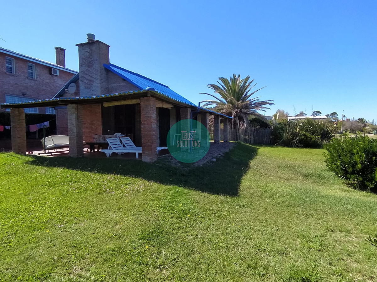 Casa ID.1470 - Hermosa casa sobre el mar