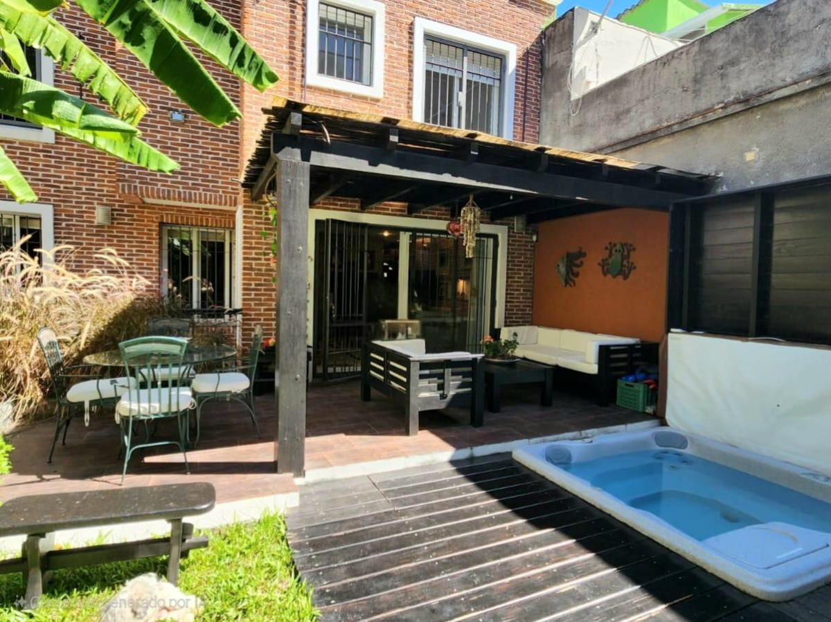 VENTA DE ESTUPENDA CASA EN EL PUERTO DEL BUCEO A METROS DEL MAR Y DEL LICEO FRANCES 