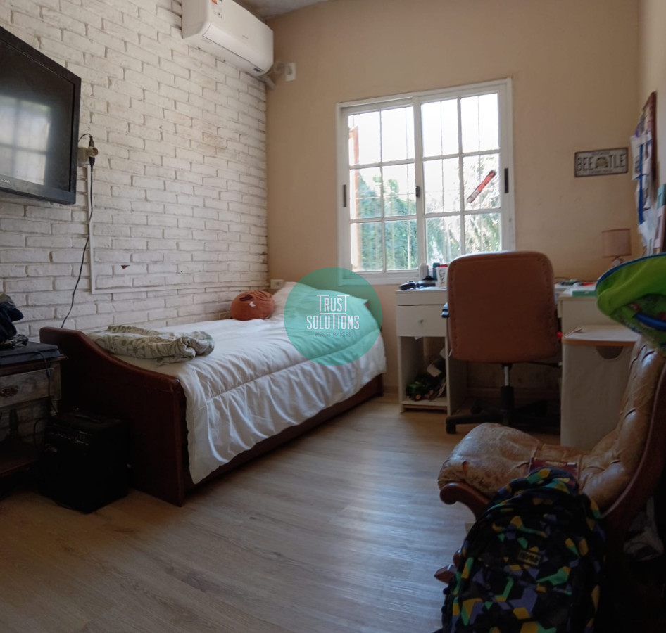 Terreno ID.1417 - VENTA CASA PH CON TERRENO DE 2800M2 EN SALDUN A METROS DEL PORTONES SHOPPING 