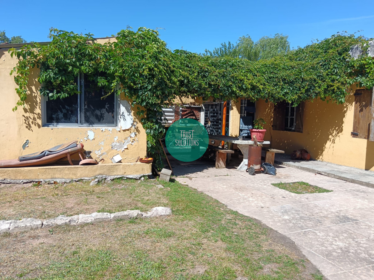 Terreno ID.1417 - VENTA CASA PH CON TERRENO DE 2800M2 EN SALDUN A METROS DEL PORTONES SHOPPING 