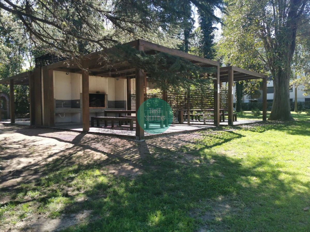 Apartamento ID.1328 - Alquiler Ap.Prado  2 dormitorios Ed.Town Park  garaje Seguridad 