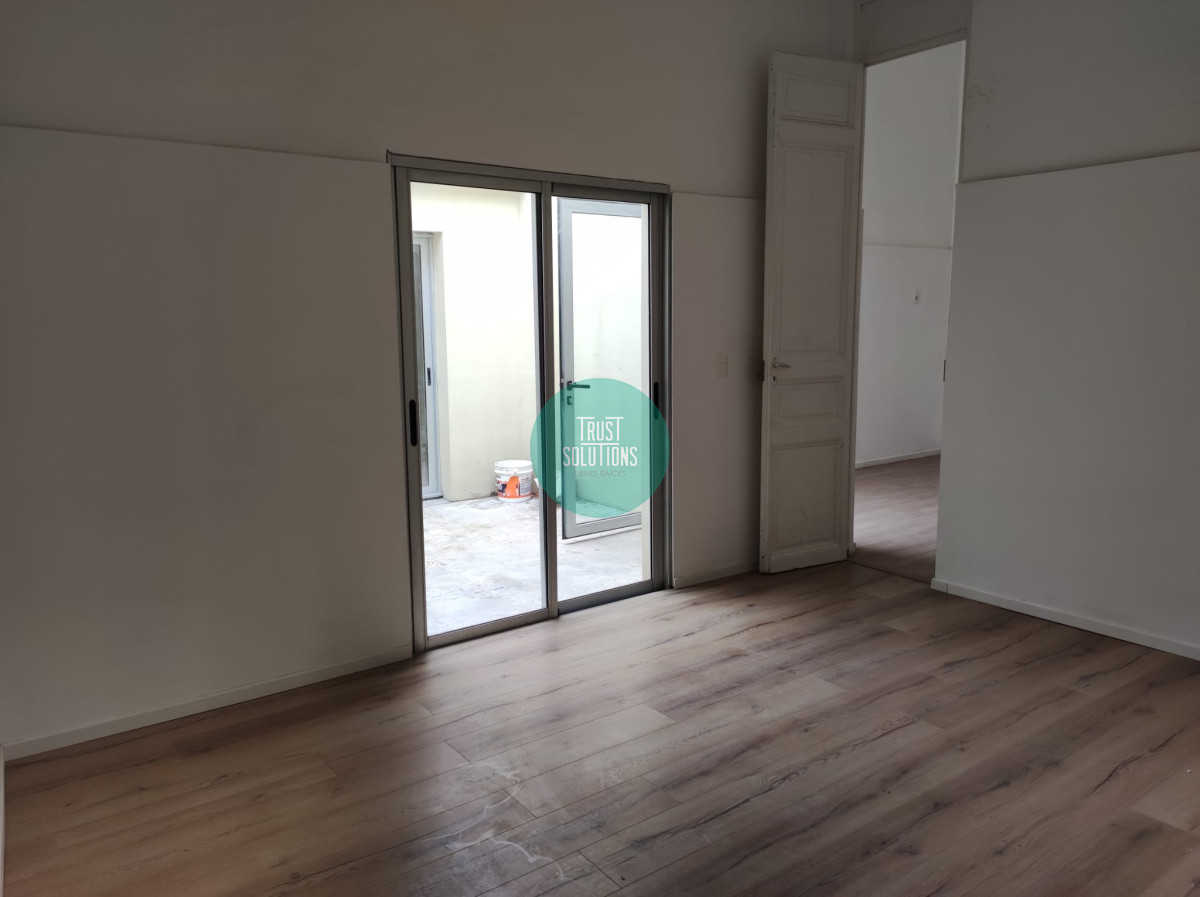 Apartamento ID.700 - Alquiler Ap. Reducto 2D SIN GASTOS COMUNES Patio y azotea OPORTUNIDAD!!!!!