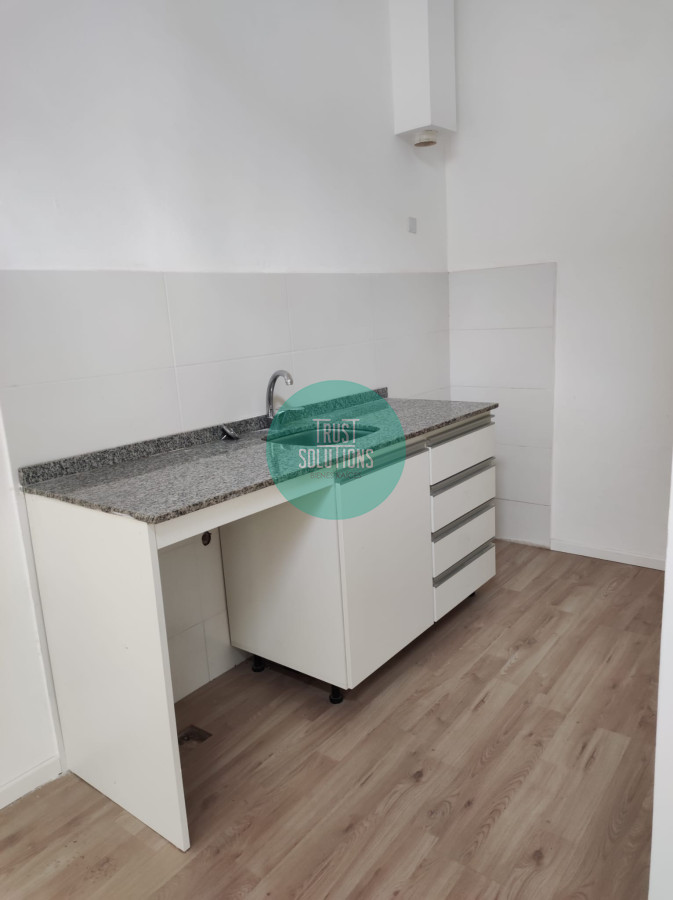 Apartamento ID.700 - Alquiler Ap. Reducto 2D SIN GASTOS COMUNES Patio y azotea OPORTUNIDAD!!!!!