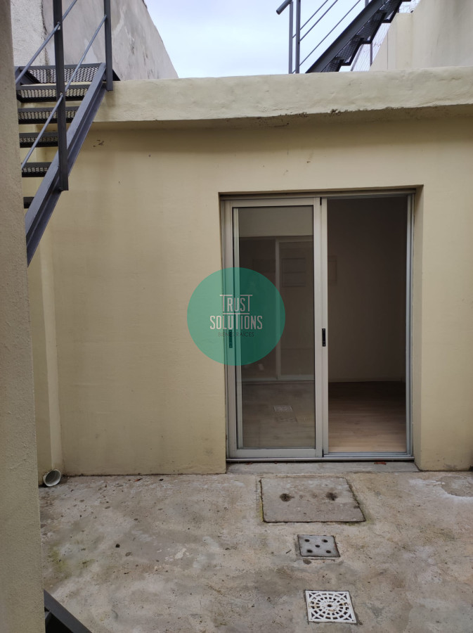 Apartamento ID.700 - Alquiler Ap. Reducto 2D SIN GASTOS COMUNES Patio y azotea OPORTUNIDAD!!!!!