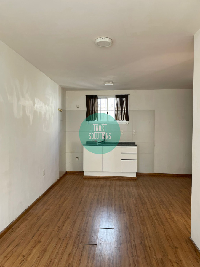 Apartamento ID.895 - Venta Monoambiente Parque Rodó CON RENTA a pasos de la facultad OPORTUNIDAD!!!!! 