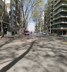 Oportunidad Venta 3 Dormitorios. Pocitos garaje y terraza. A 2 Cuadras de la rambla Pocitos