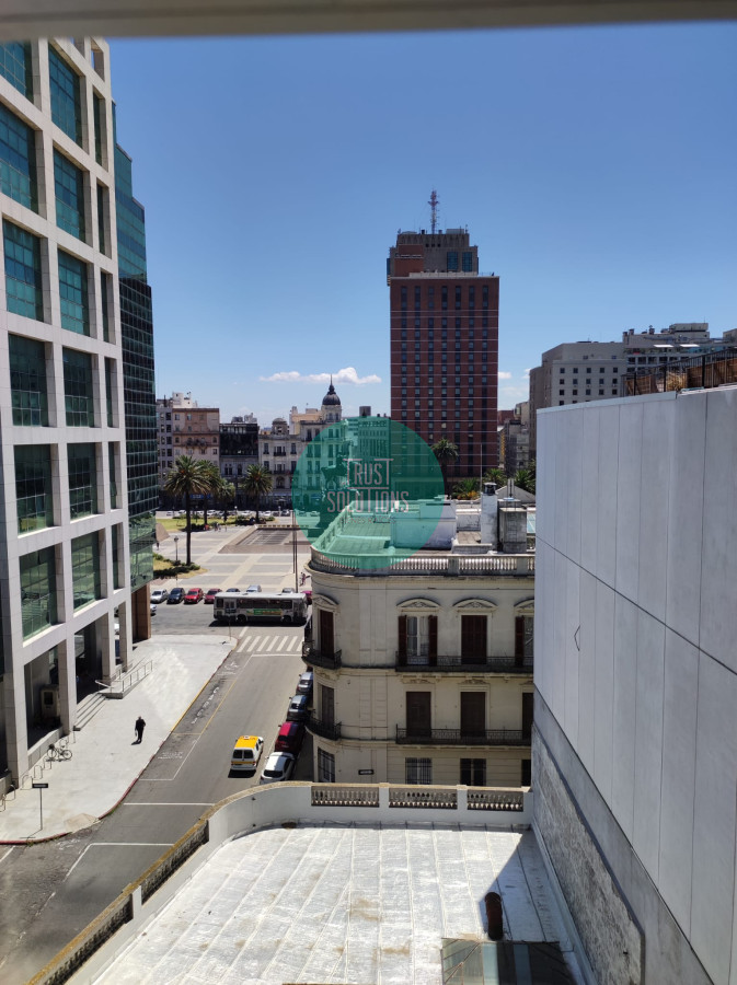 Oficina ID.959 - Alquiler Oficina Ciudad Vieja frente CAF y Plza. Independencia. Ed Alma Duc