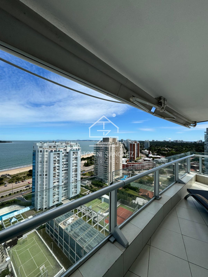 Apartamento ID.1750 - Venta apartamento 3 dormitorios más servicio en Seasons Tower