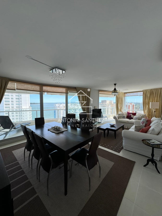 Apartamento ID.1750 - Venta apartamento 3 dormitorios más servicio en Seasons Tower
