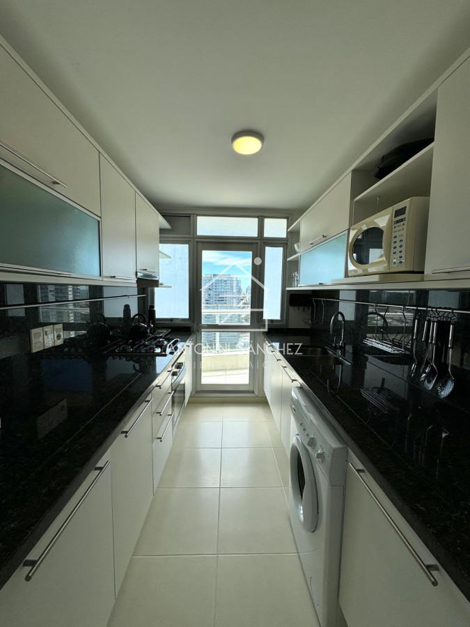 Apartamento ID.1750 - Venta apartamento 3 dormitorios más servicio en Seasons Tower