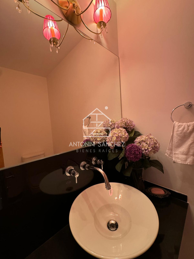 Apartamento ID.1750 - Venta apartamento 3 dormitorios más servicio en Seasons Tower