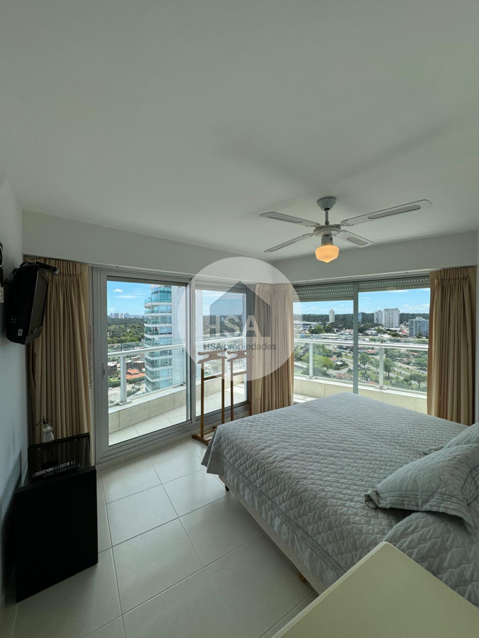 Apartamento ID.473 - Venta apartamento 3 dormitorios más servicio en Seasons Tower