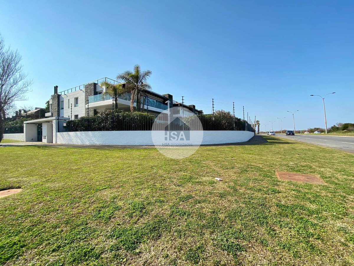 Apartamento ID.113 - Apartamento En Venta Carrasco 3 Dormitorios