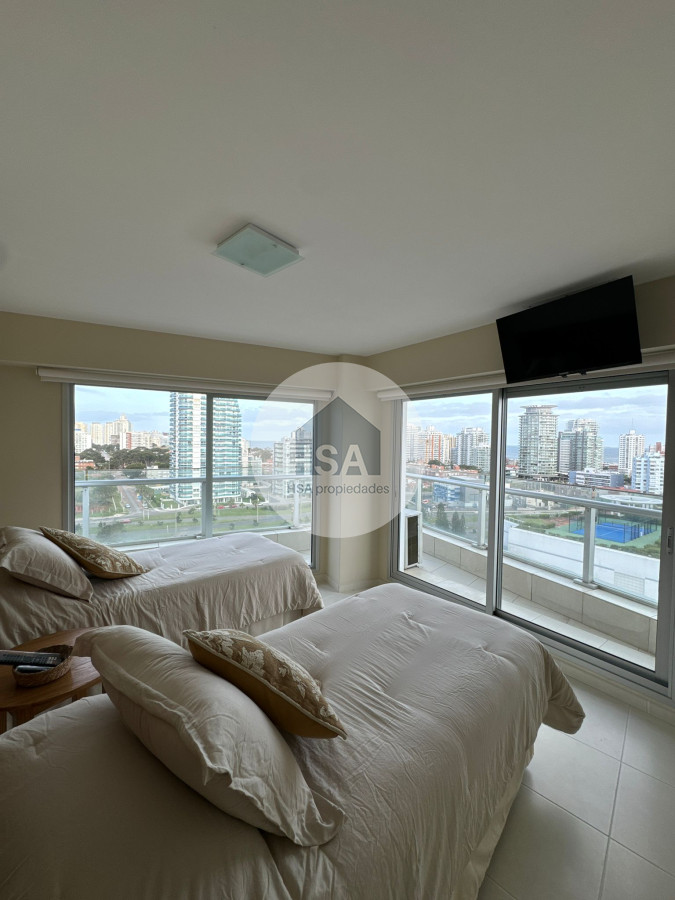 Apartamento ID.442 - Alquiler temporada seasons tower 3 dormitorios más dependencia
