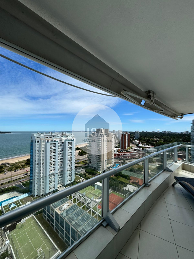 Apartamento ID.473 - Venta apartamento 3 dormitorios más servicio en Seasons Tower