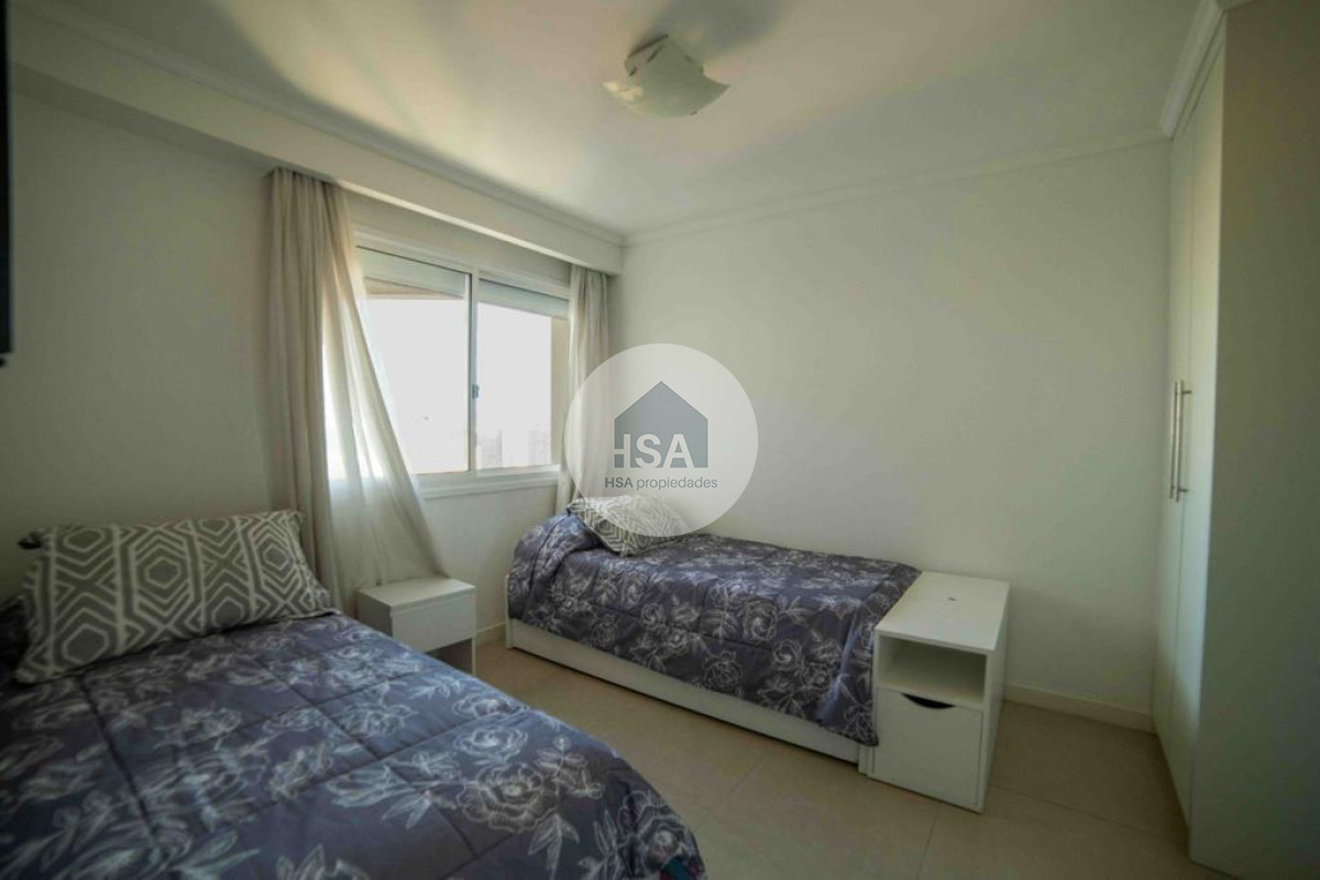 Apartamento ID.350 - Apartamento en venta Casino Tower Punta del Este 