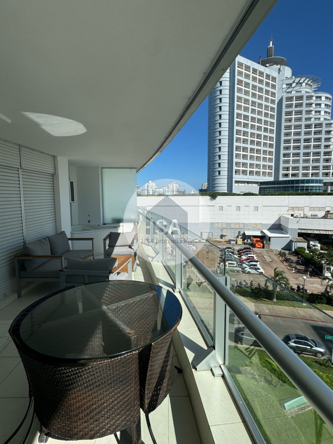 Apartamento ID.524 - Venta seasons tower 2 dormitorios y dependencia