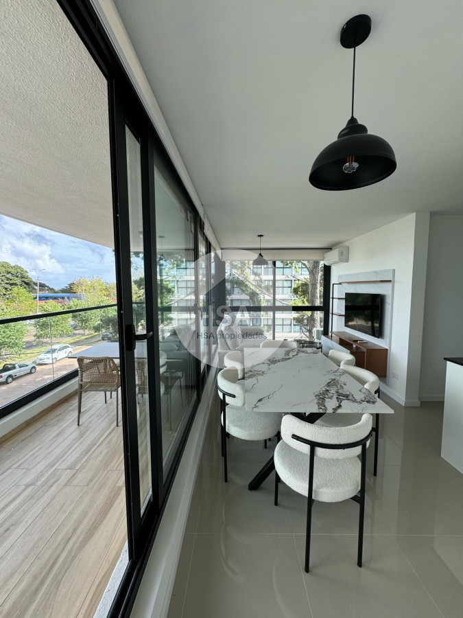 Apartamento ID.533 - Alquiler anual 2 dormitorios Punta del este