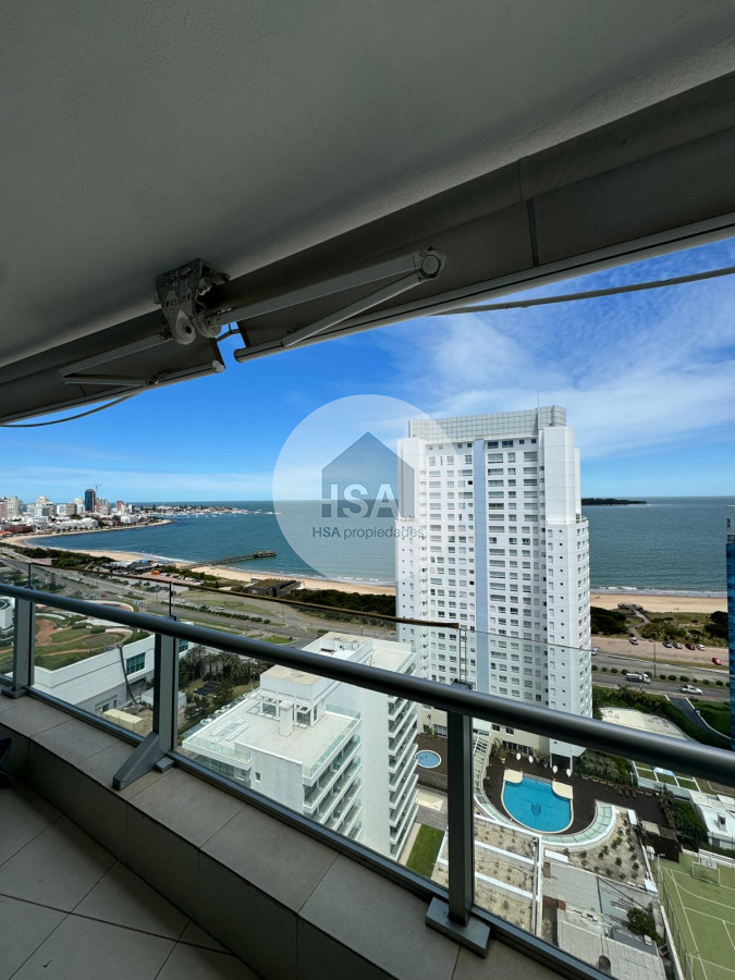 Apartamento ID.473 - Venta apartamento 3 dormitorios más servicio en Seasons Tower