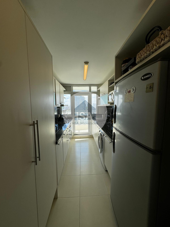Apartamento ID.450 - Alquiler Seasons Tower 3 Dormitorios 
