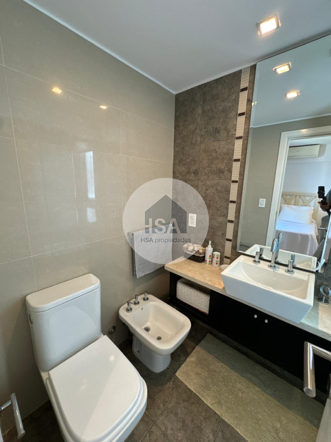 Apartamento ID.454 - Venta apartamento 3 dormitorios Gala Tower Punta del este
