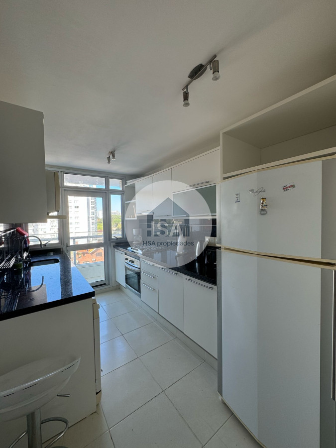 Apartamento ID.524 - Venta seasons tower 2 dormitorios y dependencia