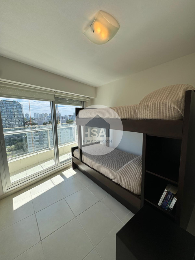Apartamento ID.450 - Alquiler Seasons Tower 3 Dormitorios 