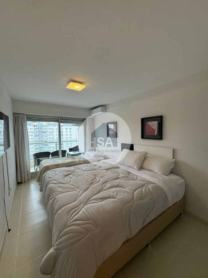 Apartamento ID.676 - Venta apartamento 2 dormitorios mas dependencia seasons tower