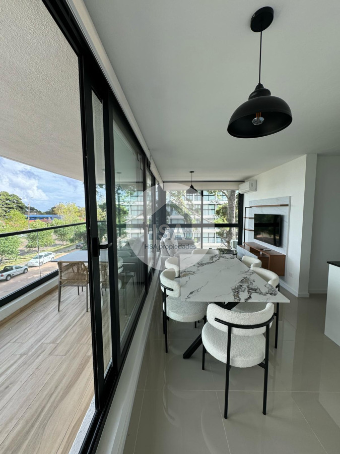 Apartamento ID.533 - Alquiler anual 2 dormitorios Punta del este
