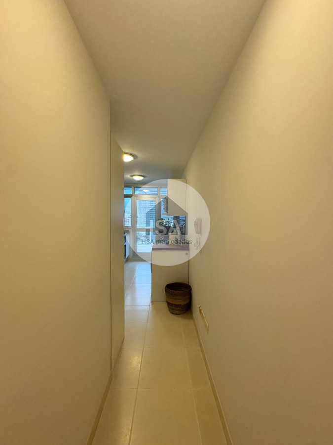 Apartamento ID.676 - Venta apartamento 2 dormitorios mas dependencia seasons tower