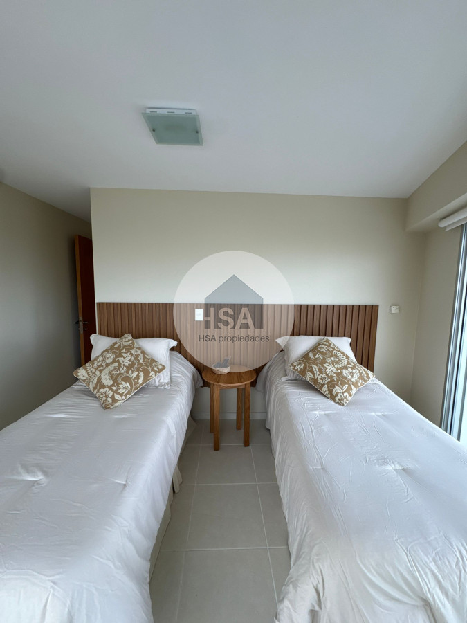 Apartamento ID.442 - Alquiler temporada seasons tower 3 dormitorios más dependencia