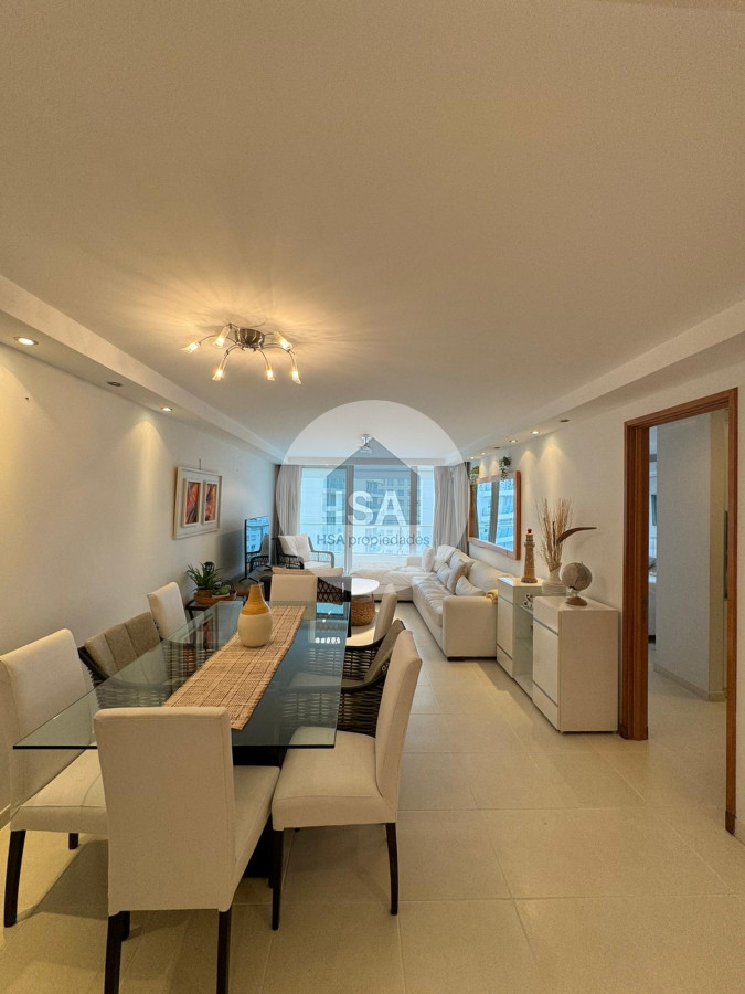 Apartamento ID.676 - Venta apartamento 2 dormitorios mas dependencia seasons tower