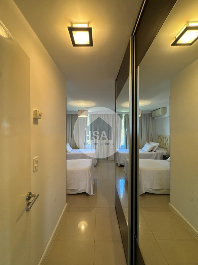 Apartamento ID.454 - Venta apartamento 3 dormitorios Gala Tower Punta del este