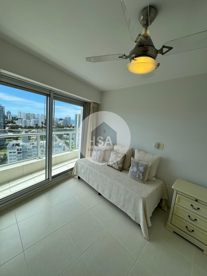 Apartamento ID.473 - Venta apartamento 3 dormitorios más servicio en Seasons Tower