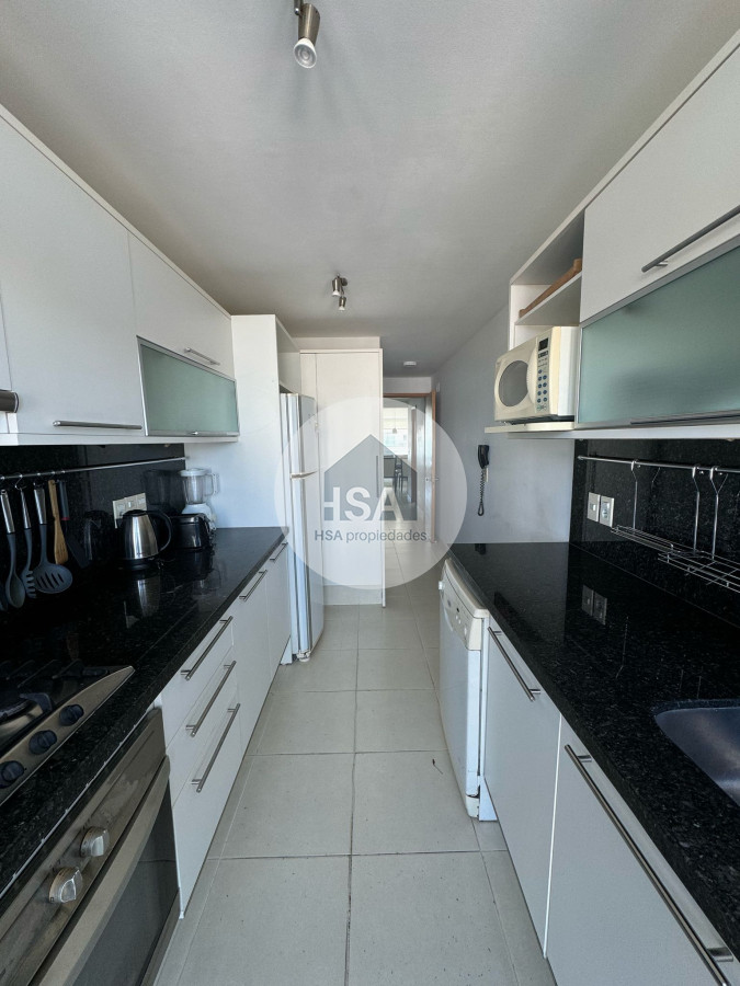 Apartamento ID.524 - Venta seasons tower 2 dormitorios y dependencia