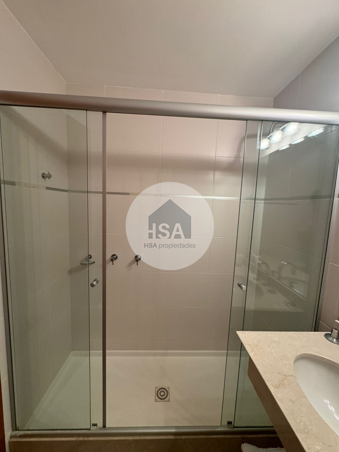 Apartamento ID.676 - Venta apartamento 2 dormitorios mas dependencia seasons tower